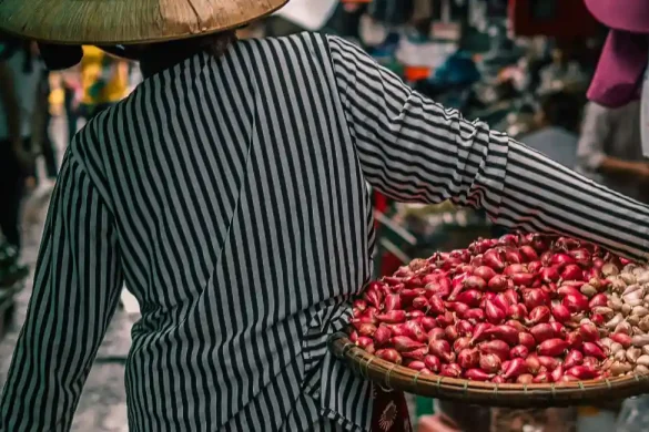 Vietnamese-food-market